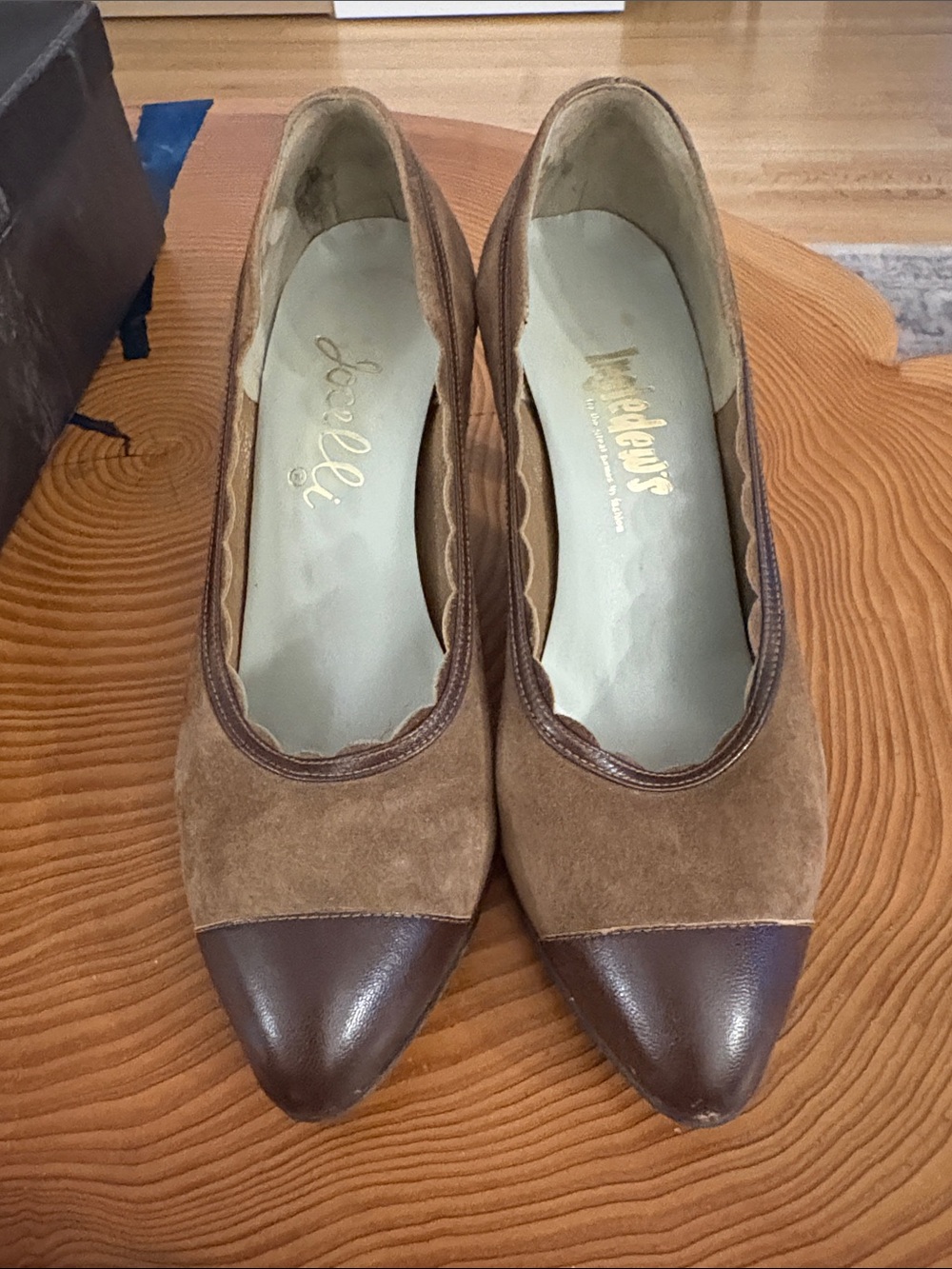 Vintage Ingledew’s Brown Suede Leather Cap Toe Pumps 5.5 B